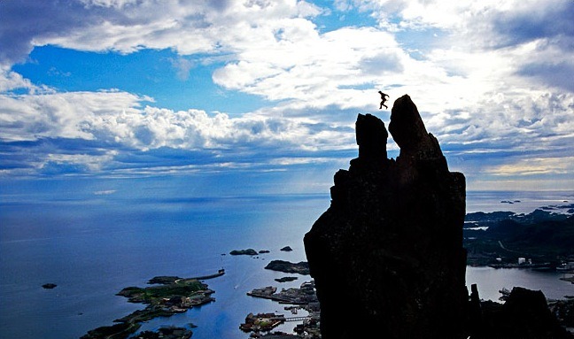 image-550-courage-lofoten-norway