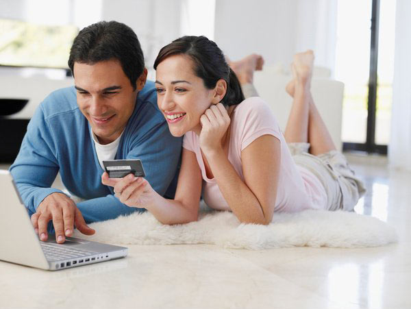 online-shopping+couple