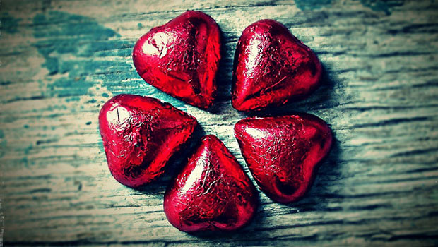 header_image_five-languages-of-love-relationships-fustany-main-image