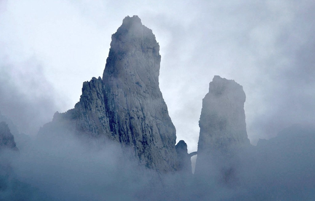 Mashanig Towers, Socotra Island), Yemen (Via)