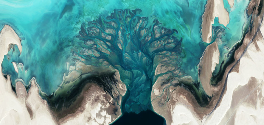 Satellite image of southern Qatar coast (Via)