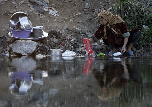 The Nile river is heavily polluted, yet it is also heavily used by people to clean clothes, dishes and to bathe, causing major health problems. (Nasser Nuri/Reuters)
