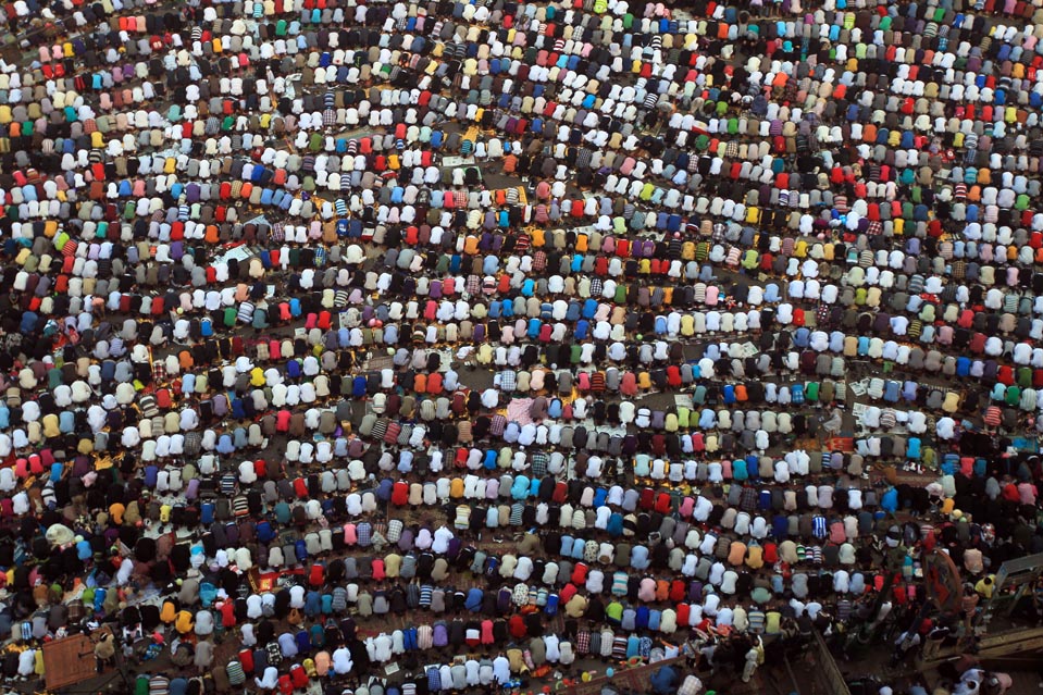 28 Incredible Photos of Muslims Celebrating Eid Around the World ...