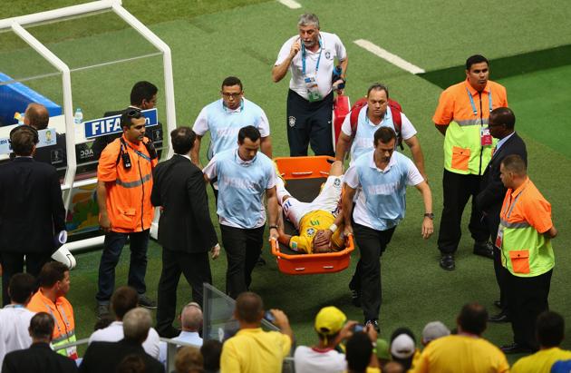 brazil-v-colombia-quarter-final-20140704-221020-360