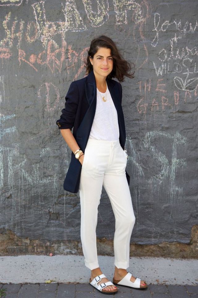 large_101_Different_Ways_to_Wear_a_White_T-shirt-35
