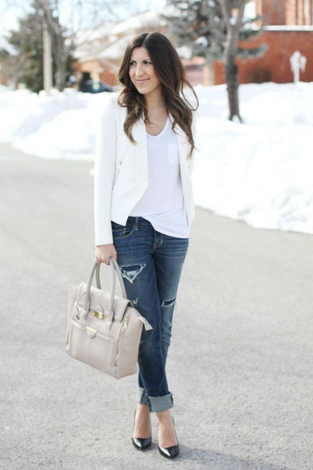 large_101_Different_Ways_to_Wear_a_White_T-shirt-62