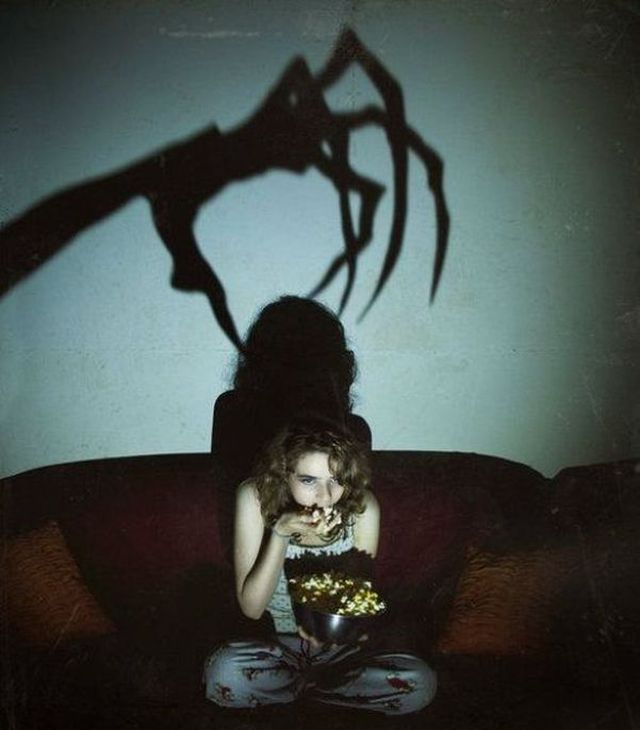 watching-horror-movies