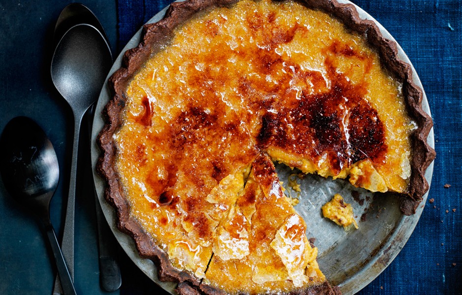 bruleed-bourbon-maple-pumpkin-pie2-940x600