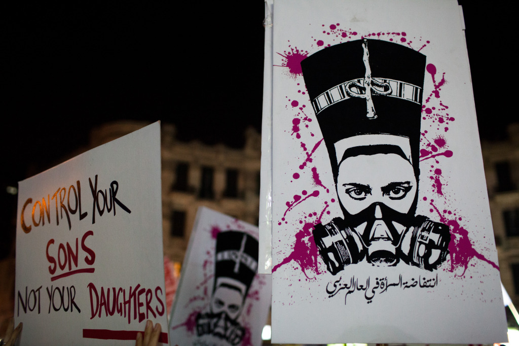 Demonstrations in Tahrir seethes with likely sexual violence