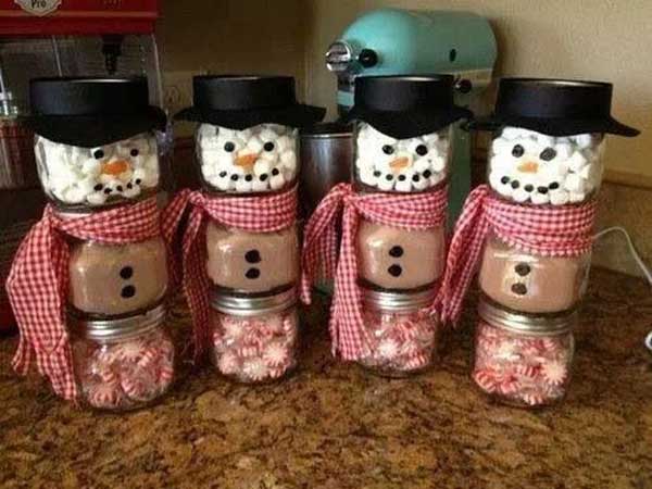 DIY: Christmas Gifts Your Family and Friends Will Actually Want - Scoop ...