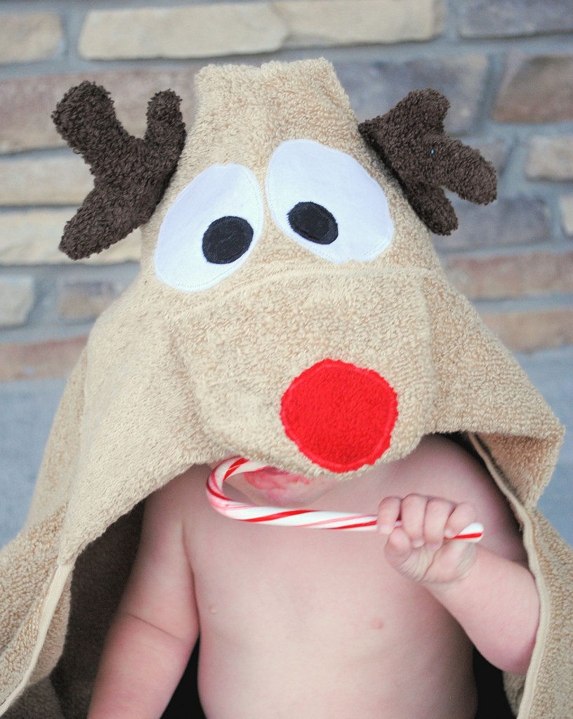 Reindeerhoodedtowelnowords-816x1024