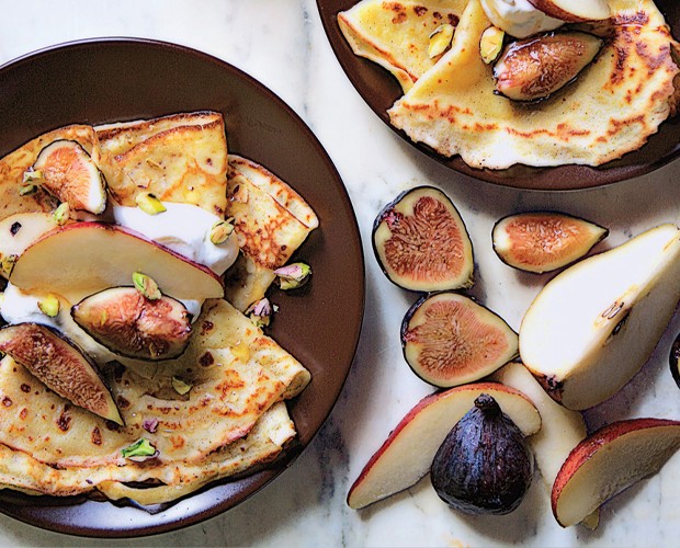 cornmeal-crepes-with-figs-and-pears-620x500