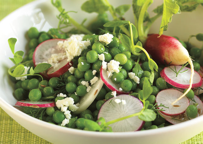 pea-salad-with-radishes-and-feta-cheese-646