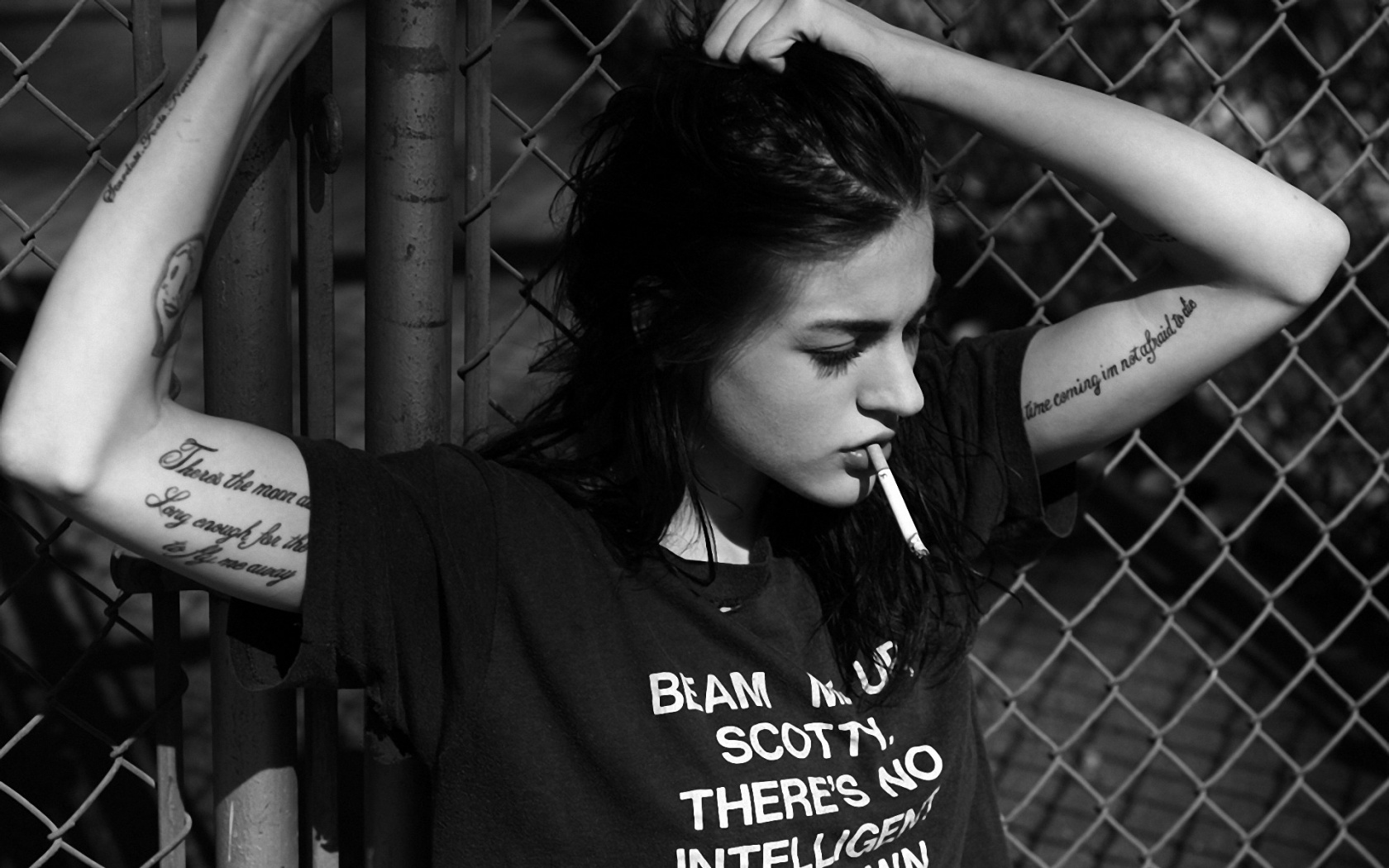23673-1680x1050-tattoo-girl-desktop-pc-and-mac-wallpaper