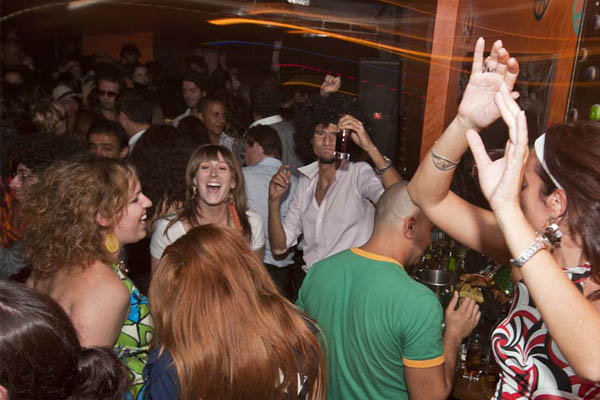 Cairo_Jazz_club_inside
