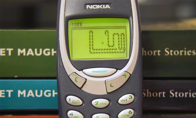 Nokia-3310-snake_emb8