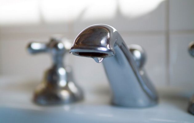 Home+tap+water+drip