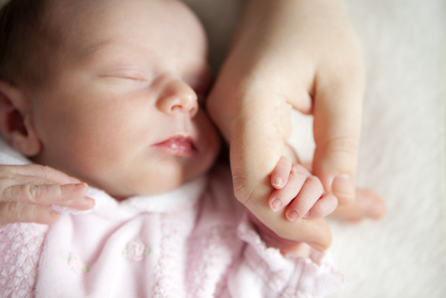 o-MOTHER-NEWBORN-facebook