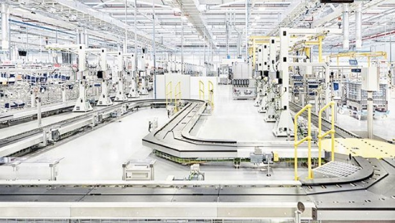 pic 8-jaquar-new-factory