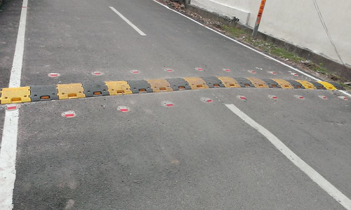 rubber-speed-bumps-500x500