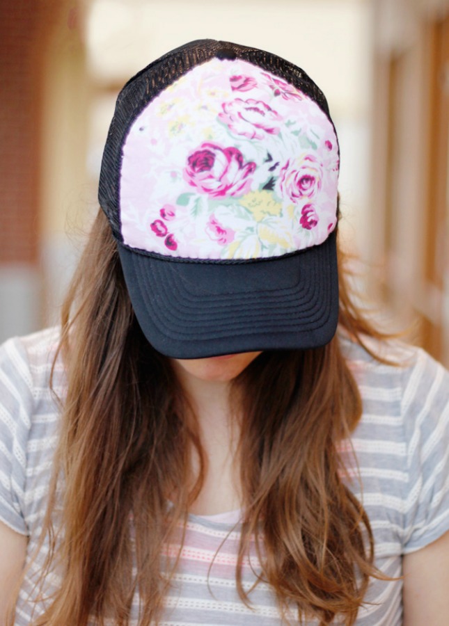 1floraltruckerhat