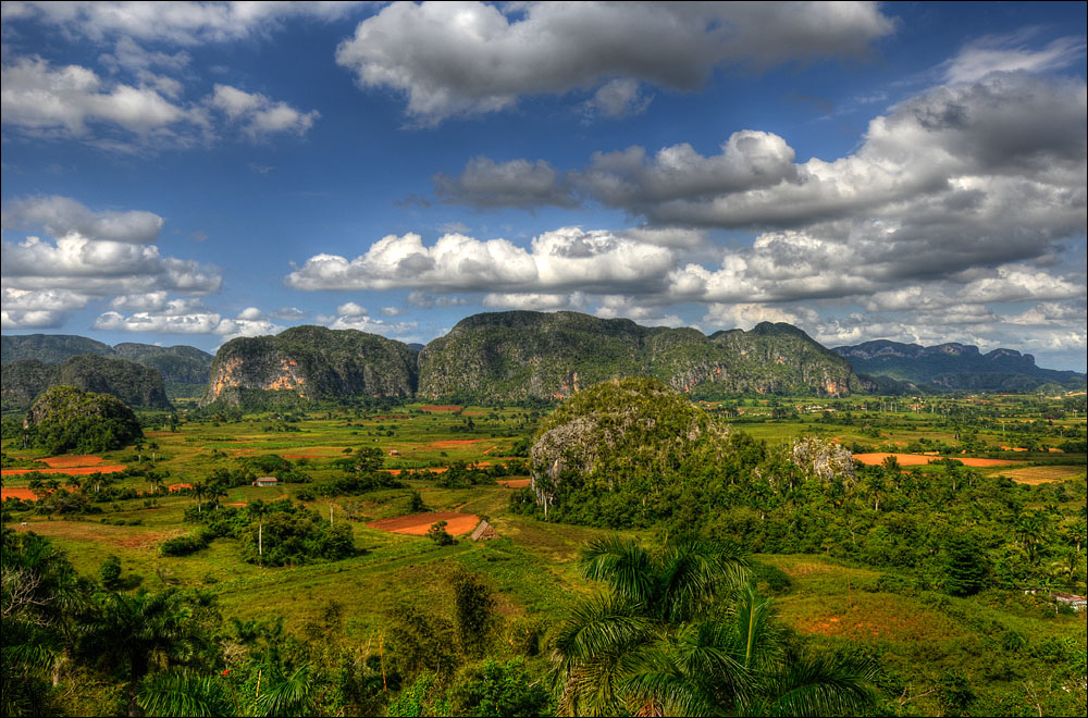The Vinales Valley (Romtomtom/flickr)