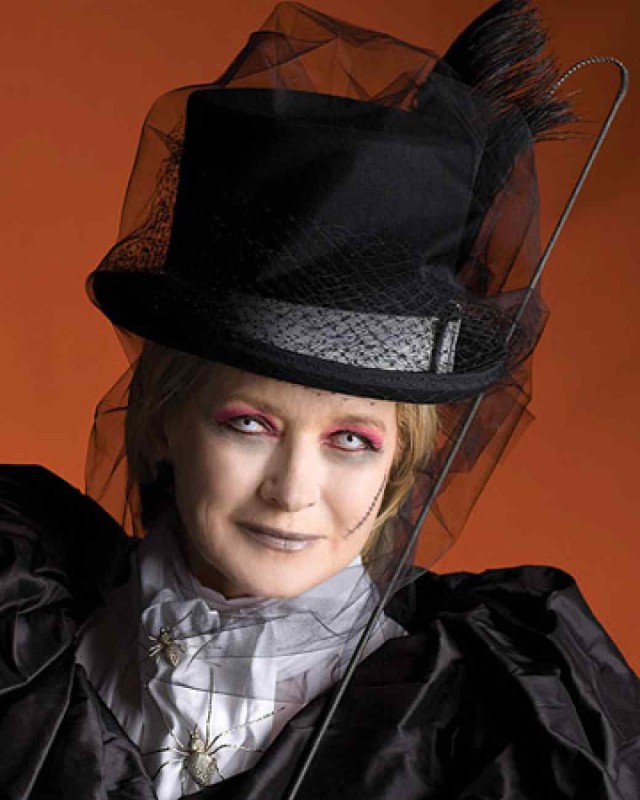sip_hall09_marthacostume_ld104983_069_xl