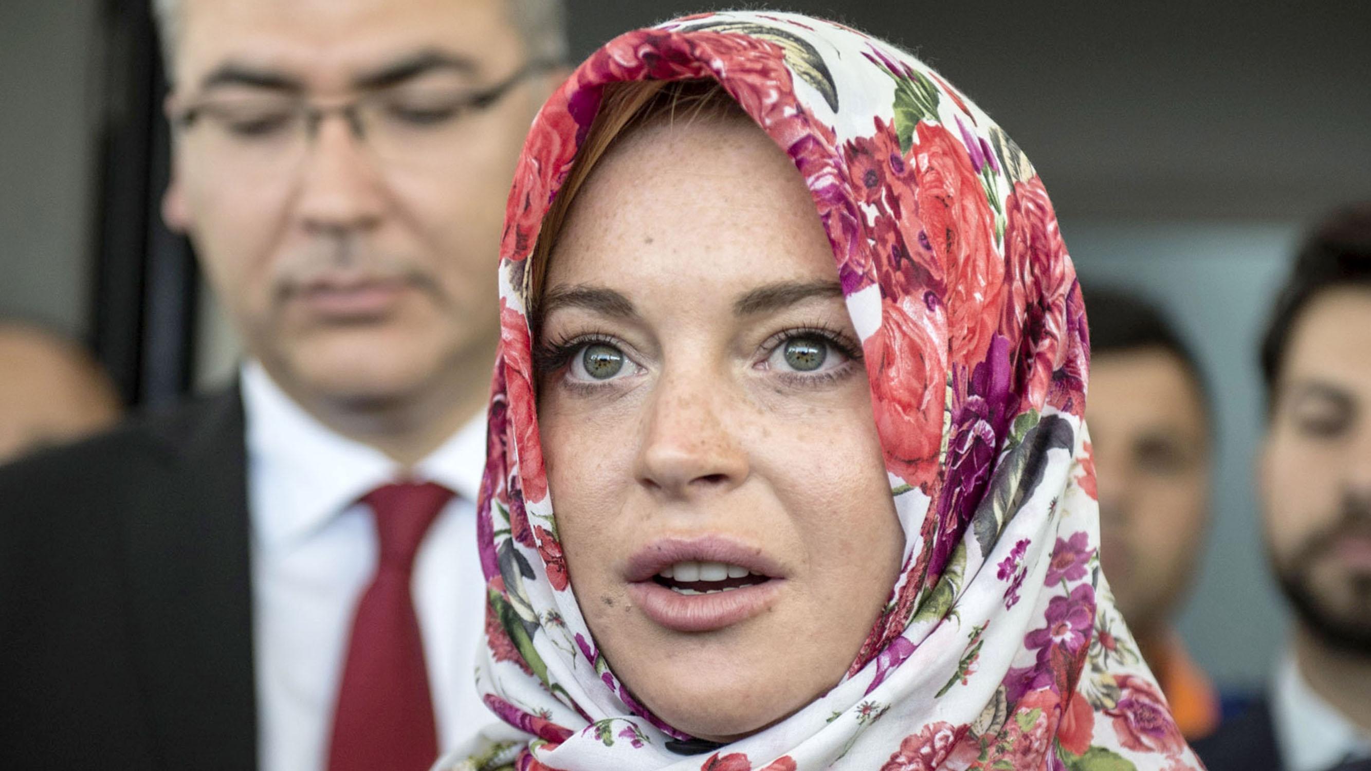 Its Time World Knew Lindsay Lohan Probably Secret Muslim