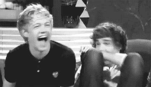 niall_laughing_gif