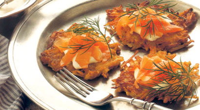 Crispy-Potato-Pancake-and-Smoked-Salmon-Canapes-rp