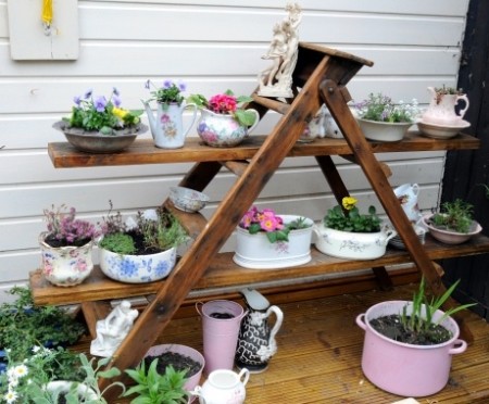 Recycled-DIY-Garden-ideas-450x372