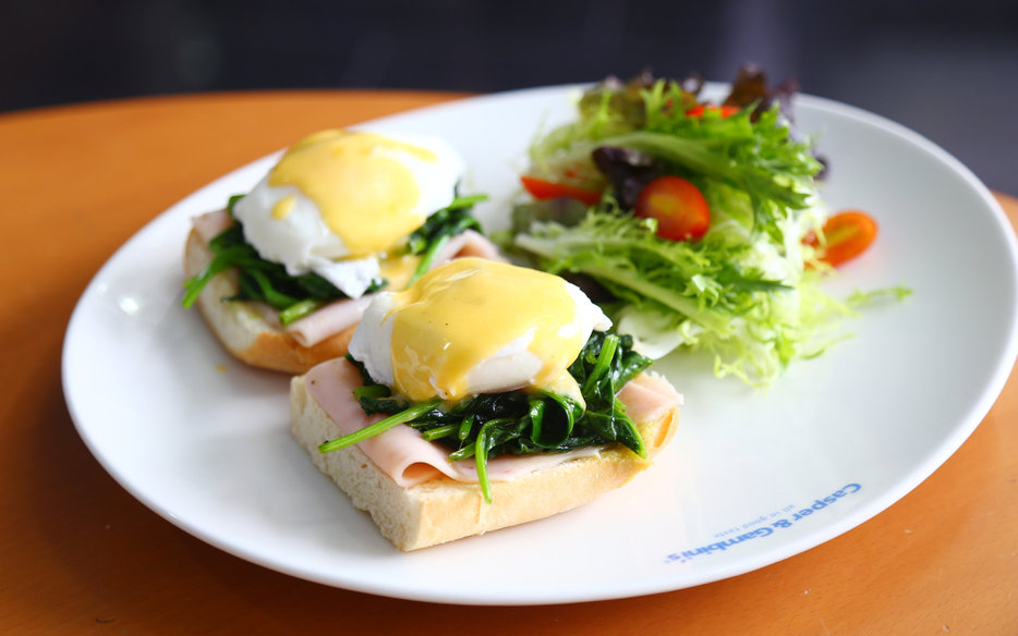 eggs-benedict