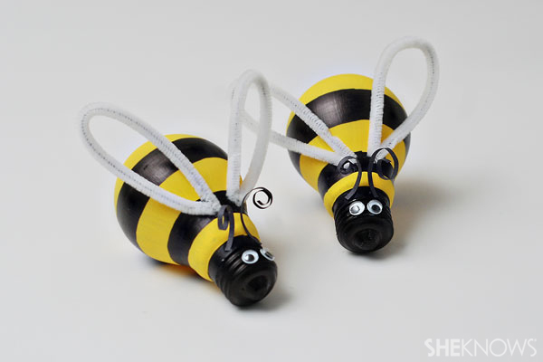 bumblebee-light-bulbs_v0xwma