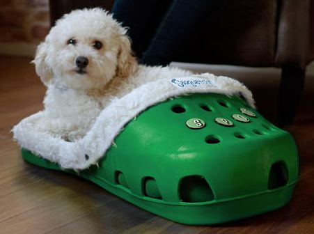 Cama crocs para perros hot sale