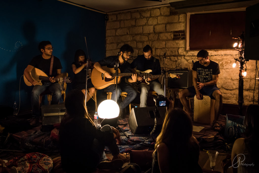 HanyMust live at ROOM Art Space (Credit: Sallie Pisch Photography)