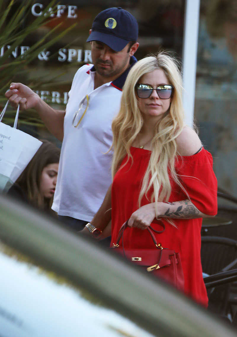 Avril Lavigne Just Earned Herself the Girlfriend Label and of an Egyptian Billionaire Heir ...