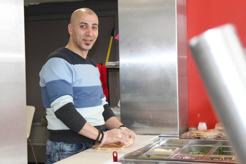 Egyptian Restaurant Owner Gives Out Free Meals to the Homeless in ...