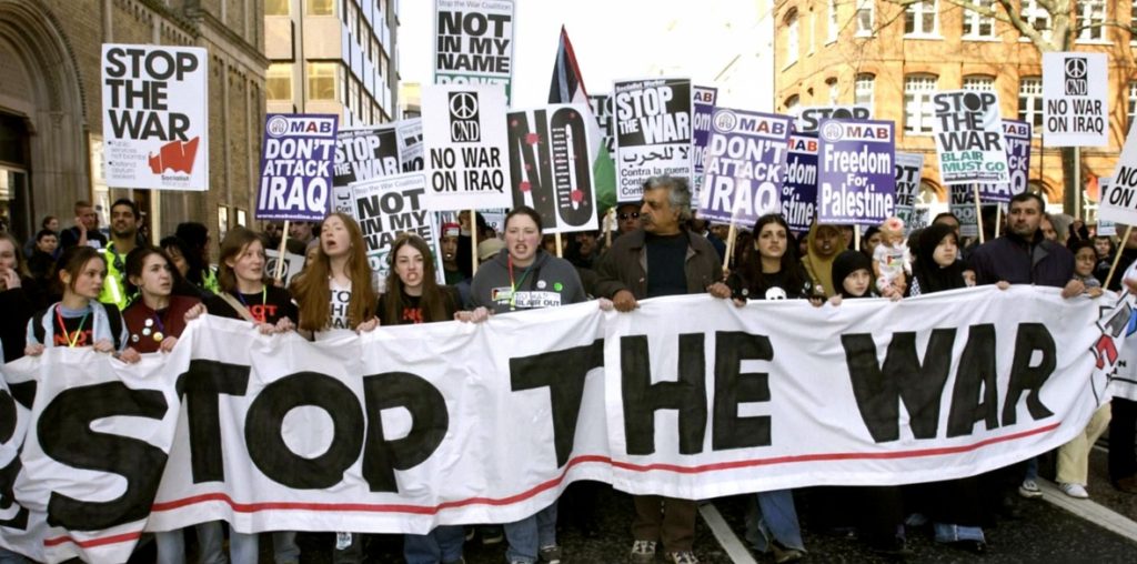 In Pictures: Rise and Resist, Anti War Protests From Around the World ...