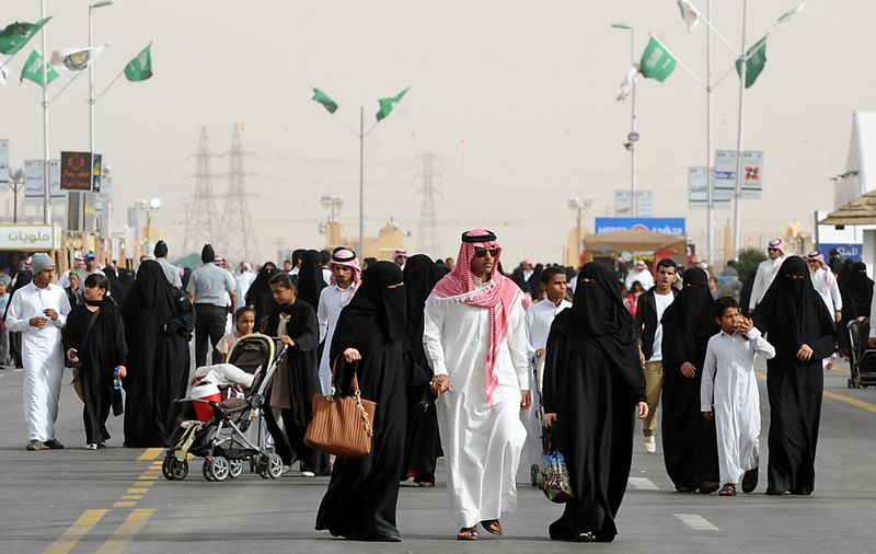 Dating older woman in Riyadh