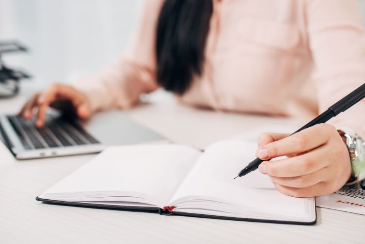 Six Trendy Ways To Improve On Essay Writing