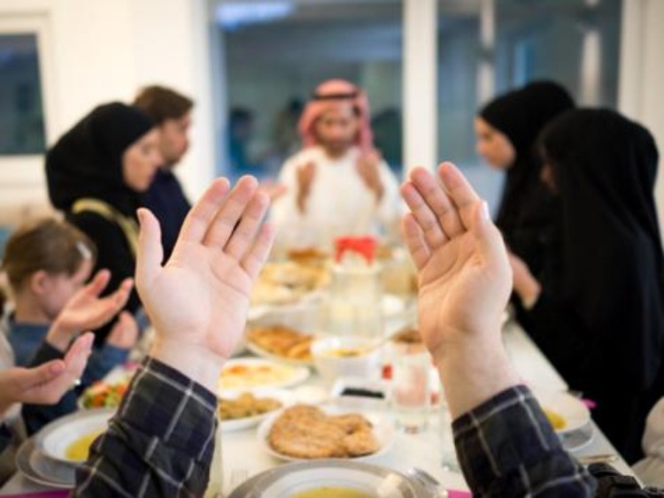 Dari Prancis ke Arab Saudi: Waktu berbuka puasa dari seluruh dunia