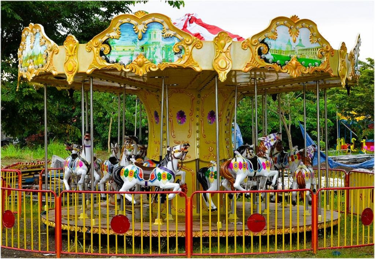 A Spin Through Childhood: Favorite Carousels Around The Middle East ...