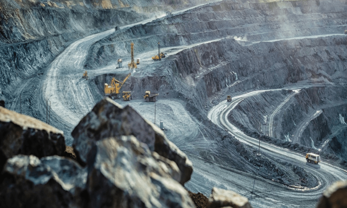 Saudi Arabia Digs Deep: First Women's Mining Association Set to Break Ground - Scoop Empire