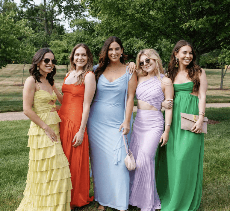 Guest Fashion Rules for a Traditional Wedding (and How to Nail Them) Guest Fashion Rules for a Traditional Wedding (and How to Nail Them)